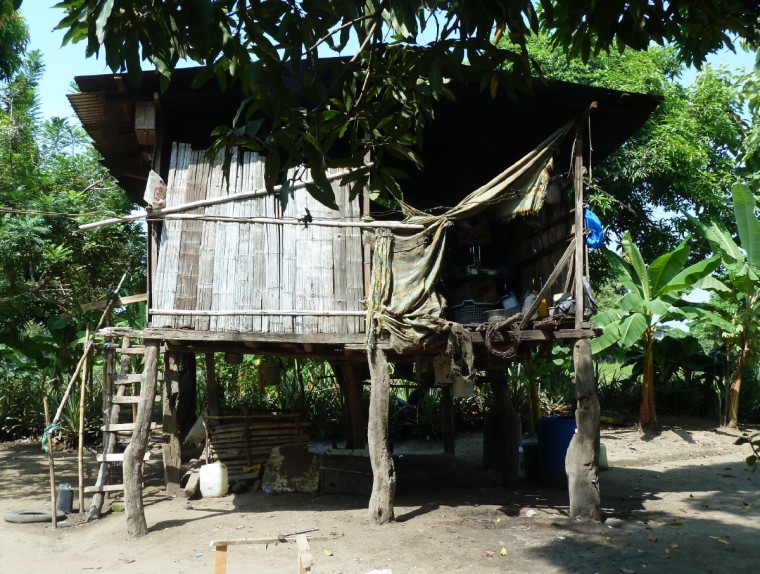 Alte Unterkünfte der Menschen in Ecuador
