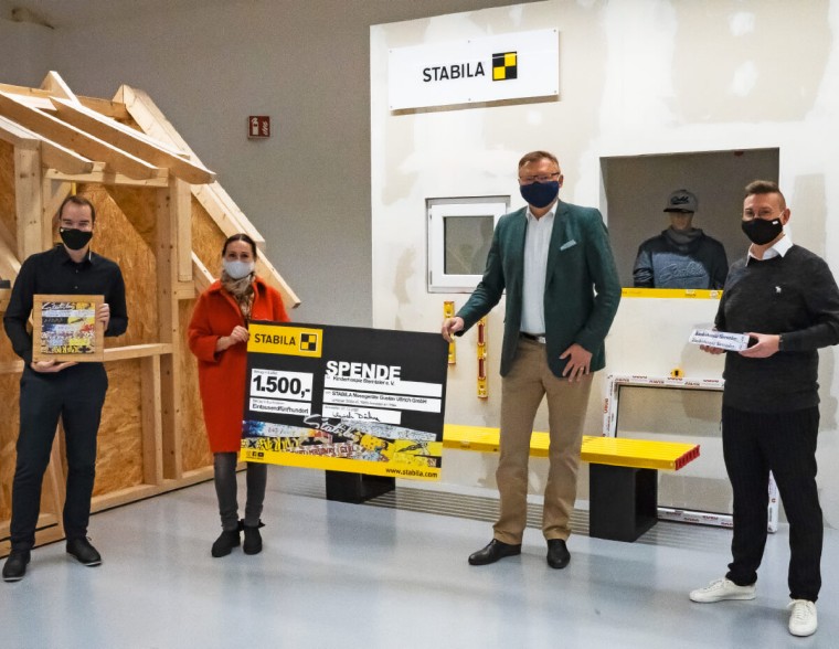 Für jeden Zollstock-Entwurf, der unter #rulerforchildren und #stabila gepostet wurde, spendete STABILA fünf Euro.