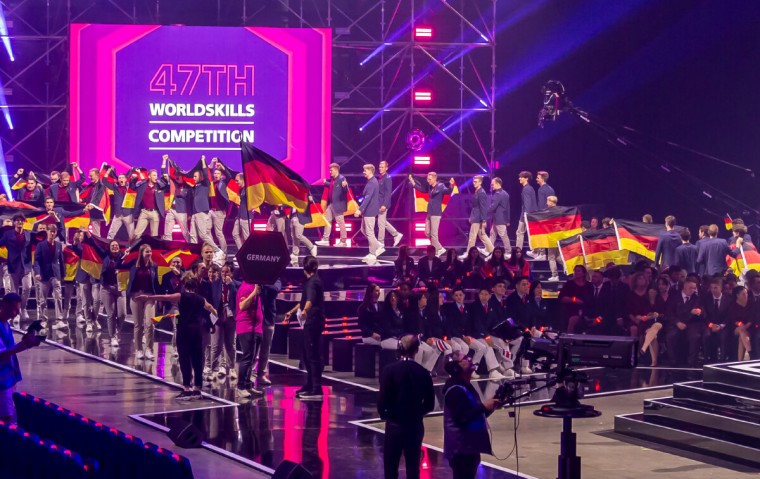 Feierliche Eröffnung in der LDLC Arena