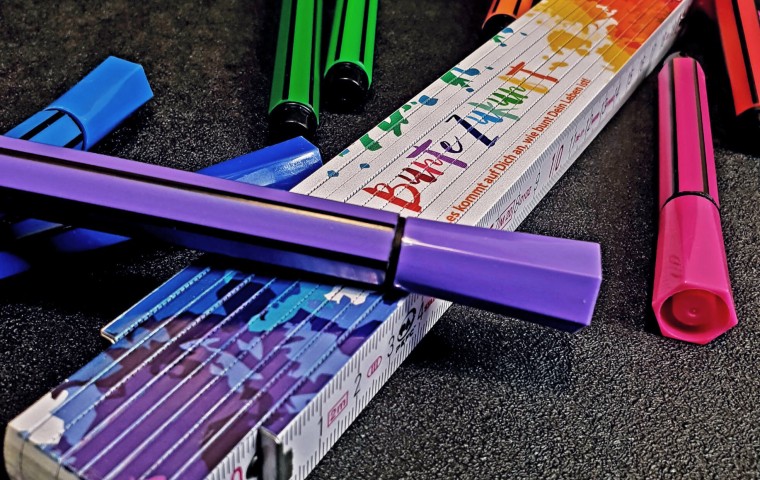 Winner folding ruler photographed by Anastasiya (@dieblaschen)